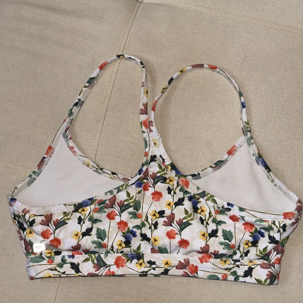 Fabletics Poppy Field Ivory XS Racerback, Seamless Sports Bra - Picture 3 of 15